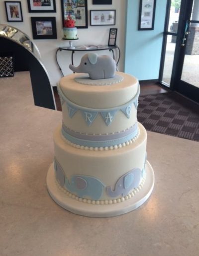 One Belle Bakery Cake for Parties