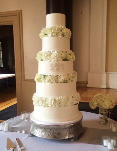 One Belle Bakery Wedding Cake